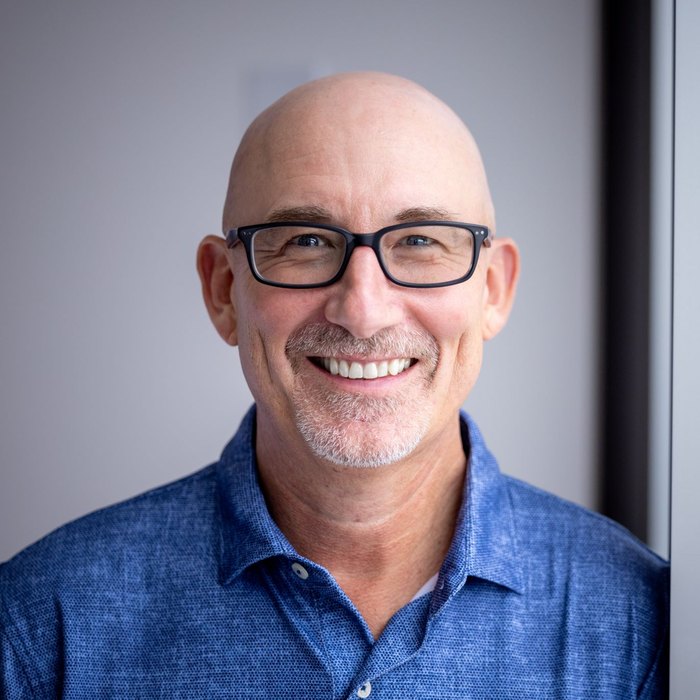 Dr. William Lyons